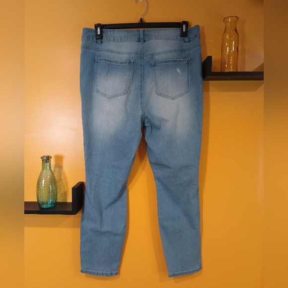 Indigo Fusion Distressed Ankle Cropped Jeans Size 16 - Picture 11 of 12